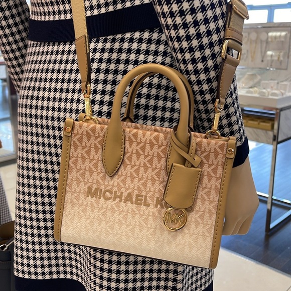 Michael Kors Mirella Extra-Small Ombré Logo Crossbody XBODY Shopper 
Camel 
NWT - Picture 14 of 16